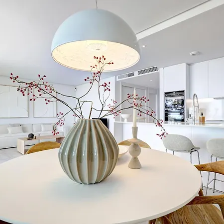 Apartment Luxurious Sea View In