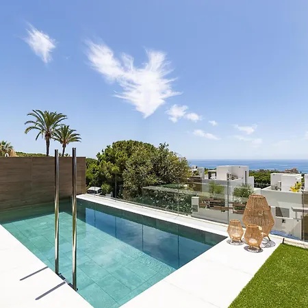 Luxurious Sea View In Apartment