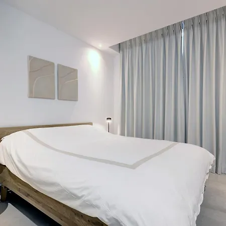Apartment Luxurious Sea View In